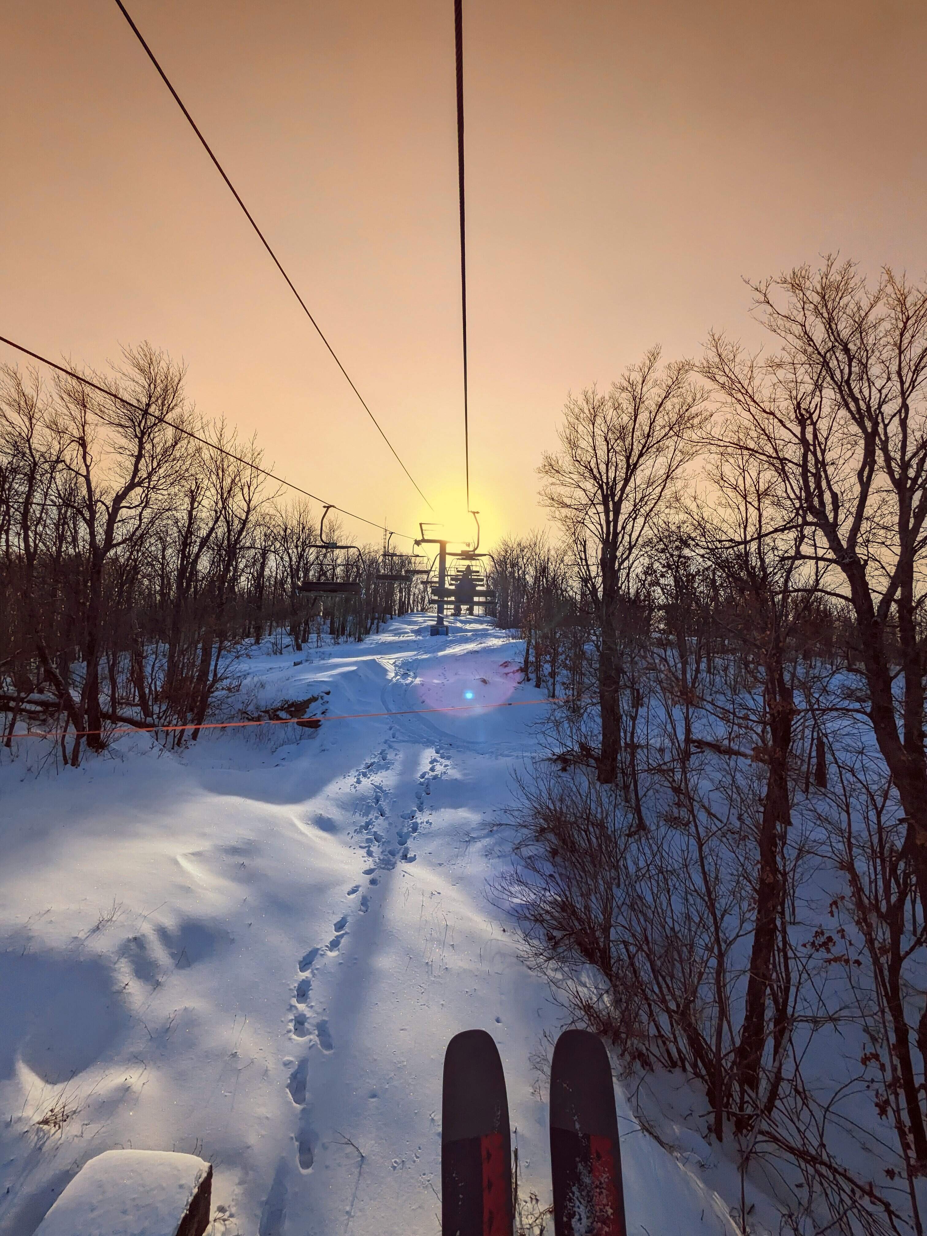 /static/images/2024/10/2024-ski-sunset.jpg